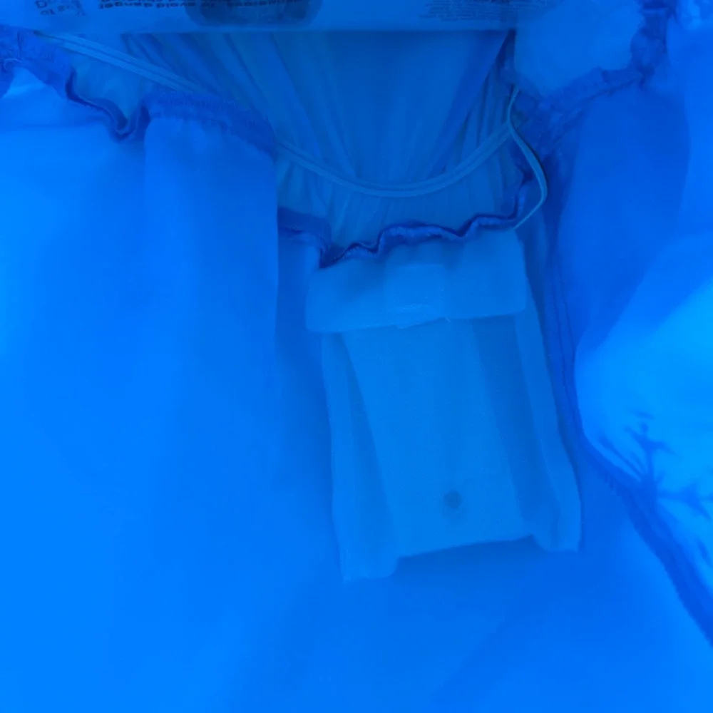 Disney Frozen Elsa Icy Magic Musical Dress Kids 4-6X Blue Light Up Let It Go